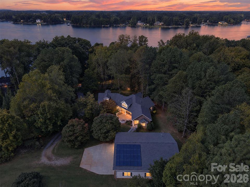 1st image of 321 Normandy Rd
