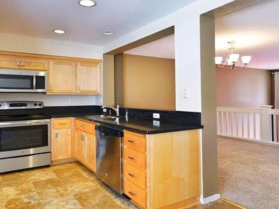 4th image of 1028 Phoenix St