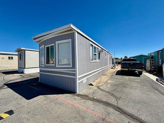 2nd image of 17069 N Indian Canyon Dr