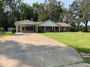 529 Mockingbird Ln, Nacogdoches, TX 75964