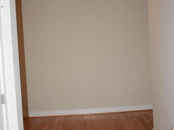 4th image of 2903 Bleeker St Unit 206