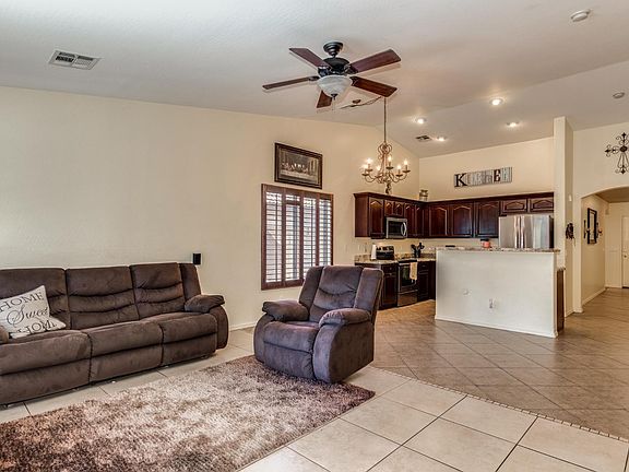 2nd image of 10015 W Preston Ln