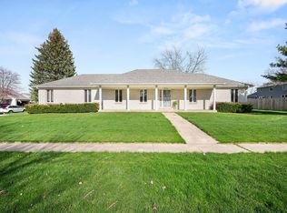 1404 S 2nd St, Dekalb, IL 60115