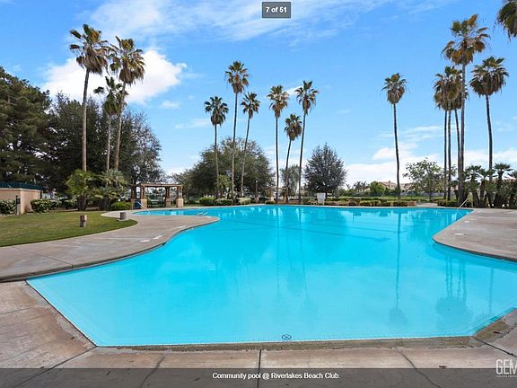 3rd image of 4605 Sealion Ln