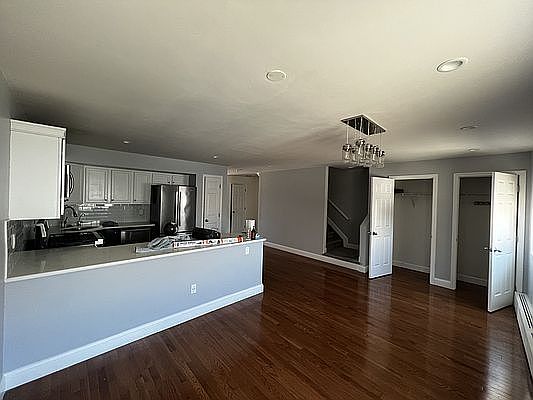 4th image of 199 Cross Bay Pkwy Floor 2