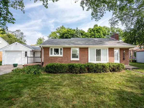 3126 North 106th STREET, Wauwatosa, WI 53222