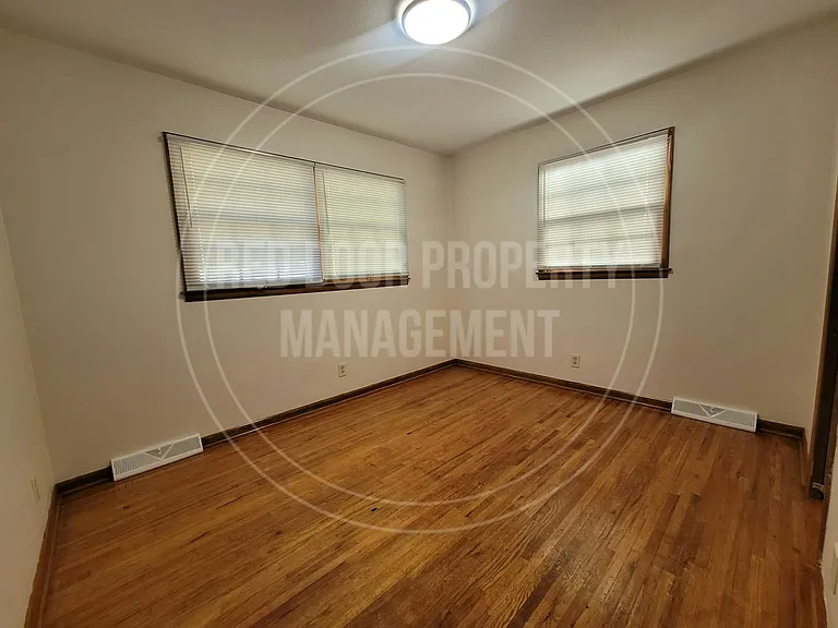 1402 W Lotus St — Photo 12