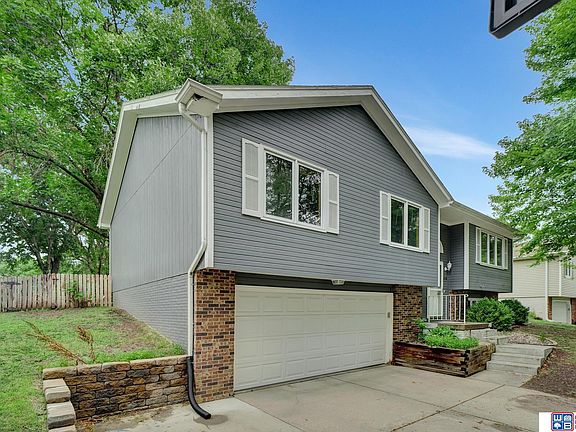3rd image of 3310 Wildbriar Ln
