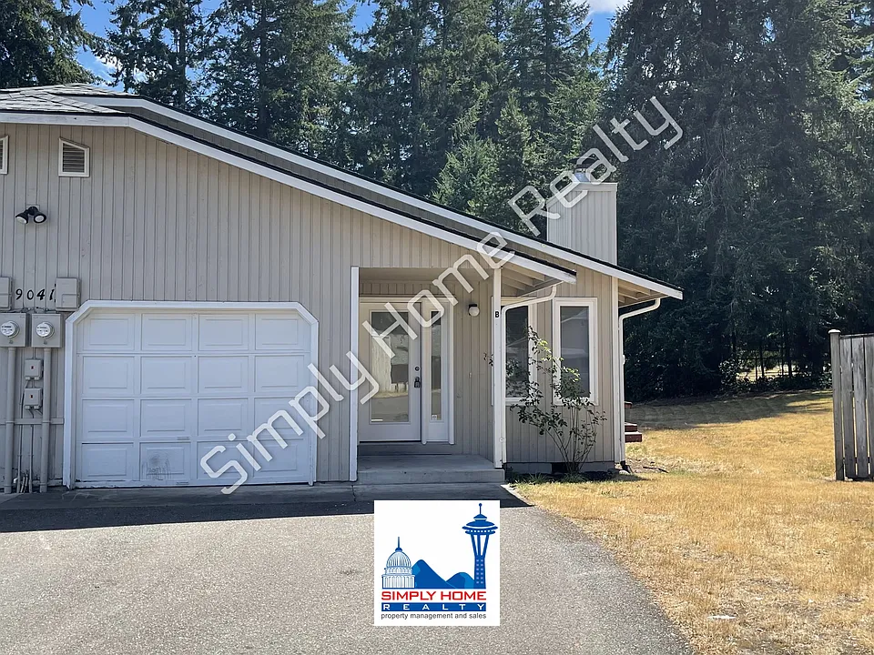9041 Steilacoom Rd SE #B