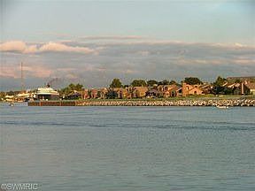 1st image of 368 Harbor Dr Unit 207