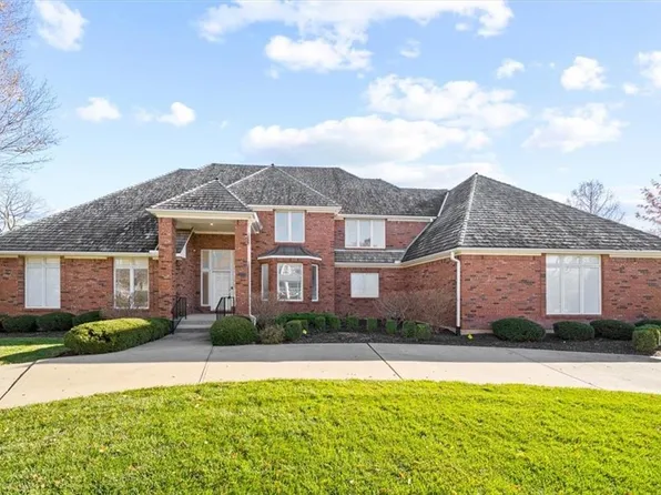 11717 Brookwood Ave, Leawood, KS 66211