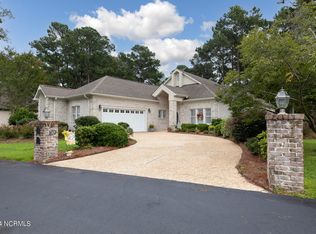 102 Rollingwood Cir, Sneads Ferry, NC 28460