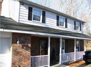 3010 Shadyside Rd, Saint Albans, WV 25177