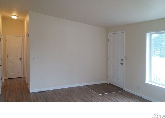 3rd image of 590 E Enchantment Heights Dr