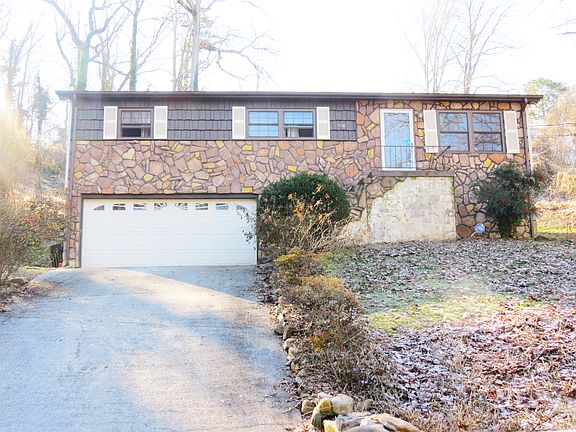 2nd image of 1720 Lockwood Dr