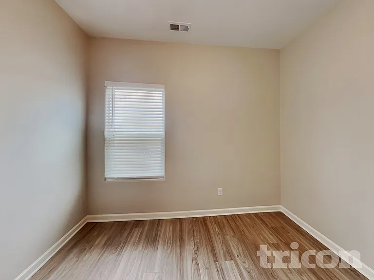 7138 Cuddington Dr — Photo 11
