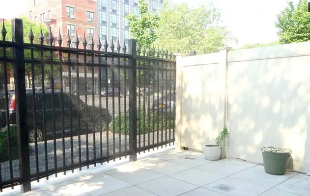 Rented by REAL New York | media 16