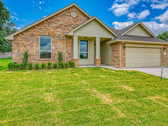 3rd image of 505 Dena Dr