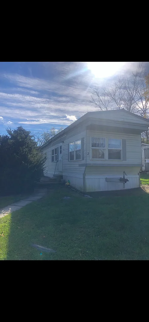 Linden Hall Road 531 — Photo 1