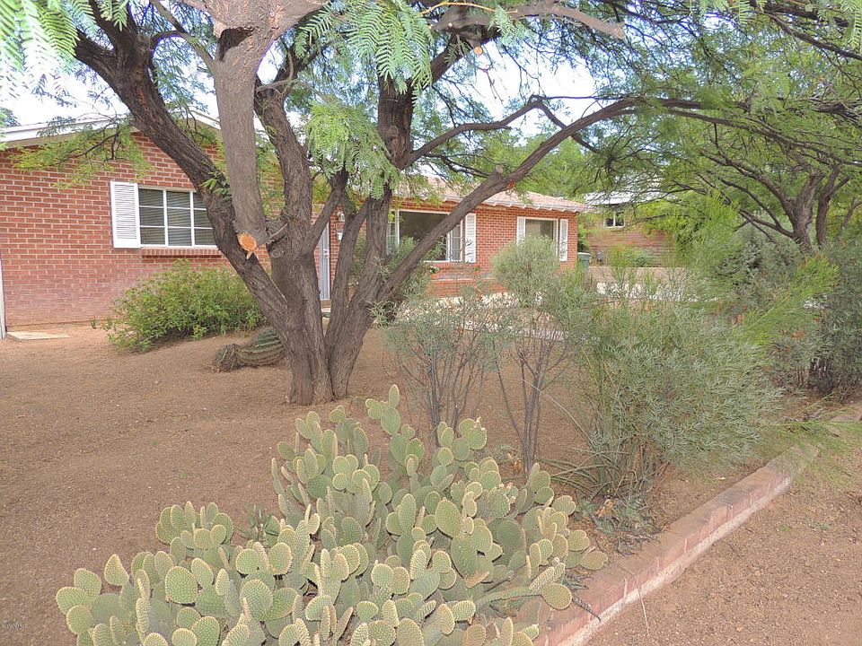 1st image of 2545 E Edison St
