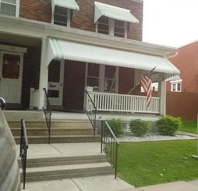 64 S Pearl St photo 1