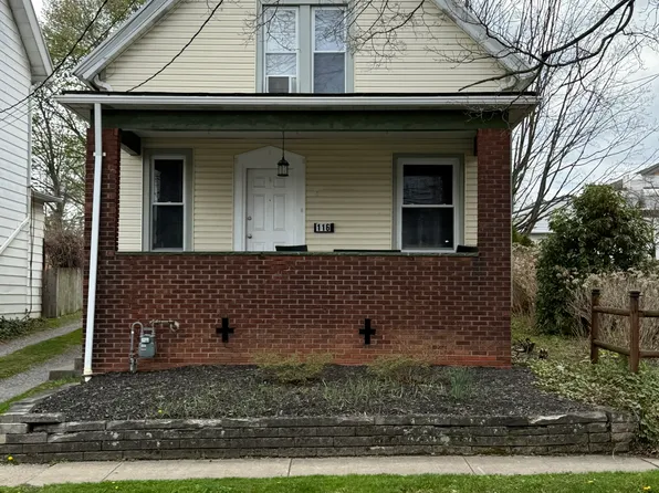 116 N Clay St, Zelienople, PA 16063