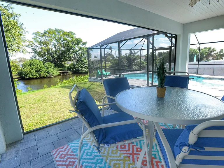 Palmetto Dr NE — Photo 3