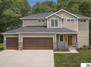 19951 P St, Omaha, NE 68135