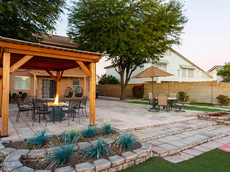 11015 W Laurelwood Ln — Photo 48