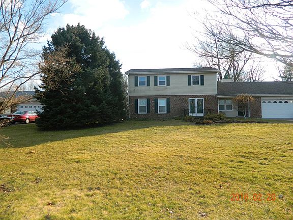 3rd image of 208 Baywood Dr