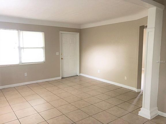 2nd image of 600 49th Ave N