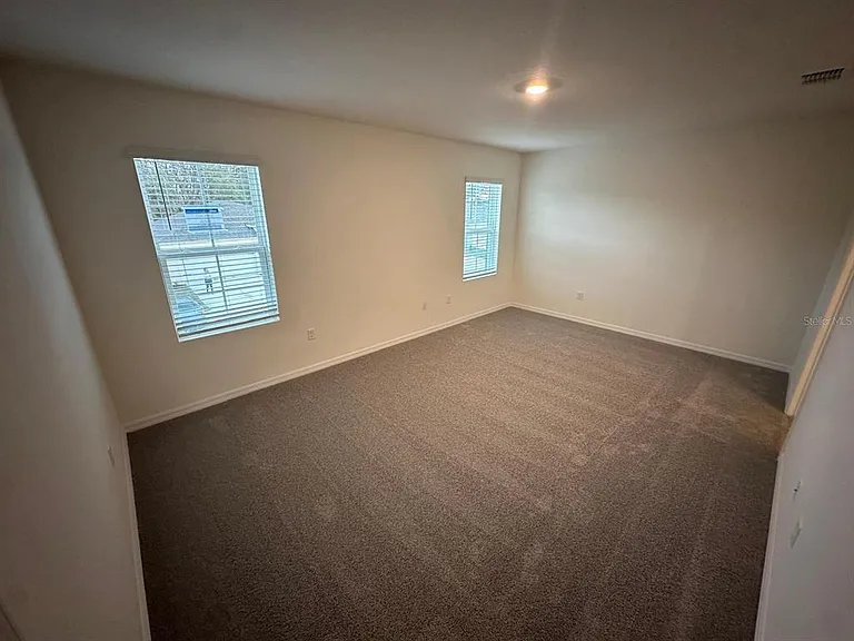 687 Park Place Blvd — Photo 9