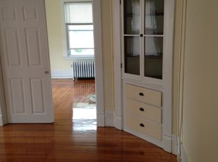 875 Bank St, New London, CT 06320