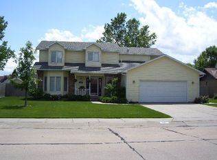 3902 Sugarberry Rd, North Platte, NE 69101