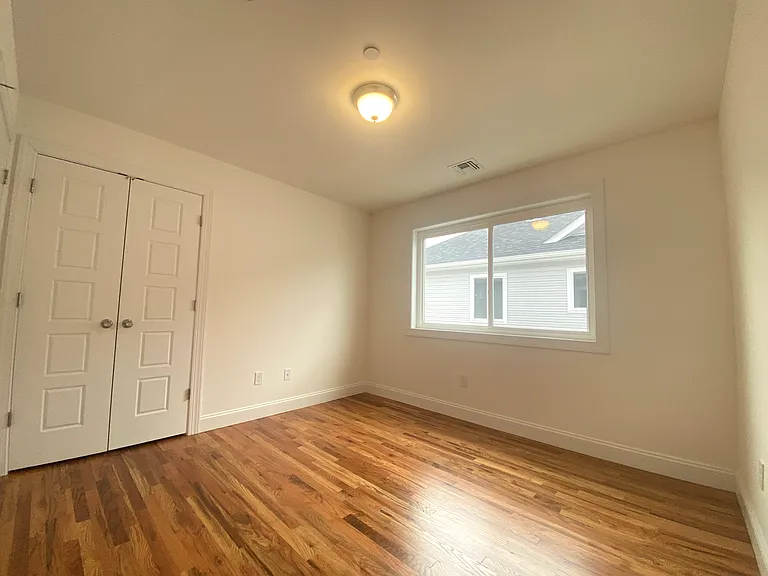 881 Sinclair Ave #2F — Photo 20