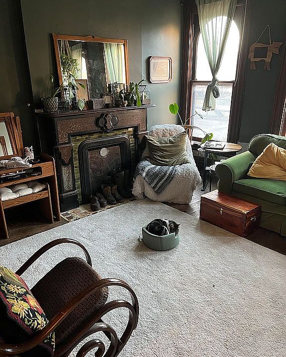 1st image of 247 1/2 W 5th Ave #3
