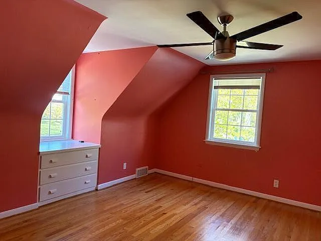 815 Hewett Dr — Photo 12