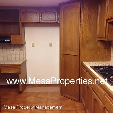 4th image of 18500 Niagara Dr