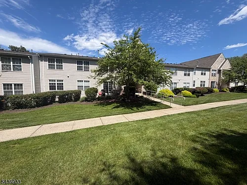 10 Parkside Ct Photo 1
