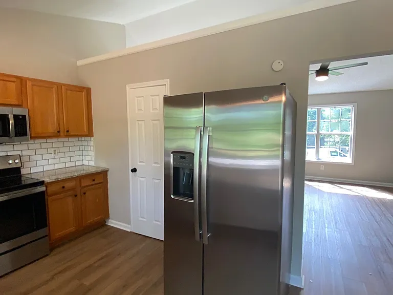 51 Connie Dr — Photo 9