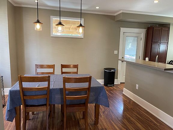 5th image of 3715 Woodbine Ave