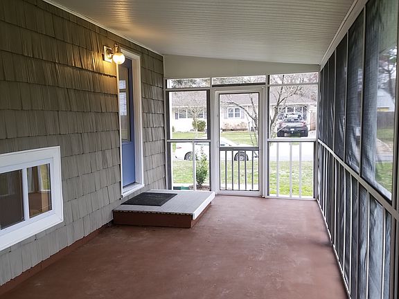 3rd image of 1021 Trestman Ave