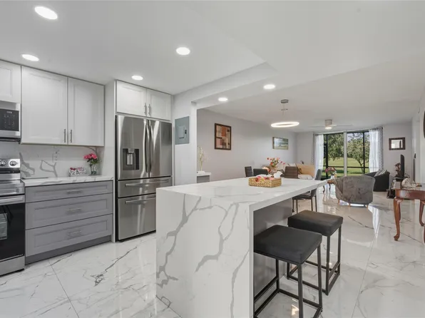 9611 N Hollybrook Lake Drive #101, Pembroke Pines, FL 33025