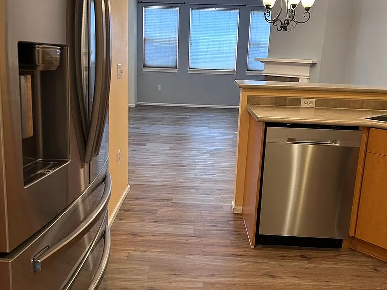 4912 Lake Pl S #B — Photo 10