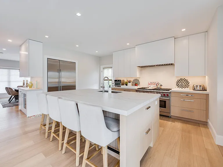 30 Bellows Ln — Photo 13