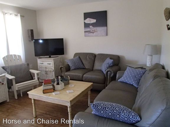 5th image of 210 Park Blvd N APT 225