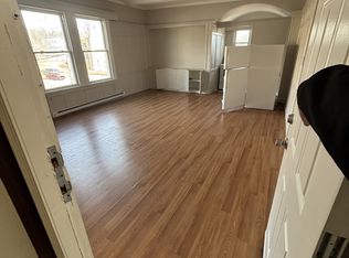 85 Grove St, Waterbury, CT 06710