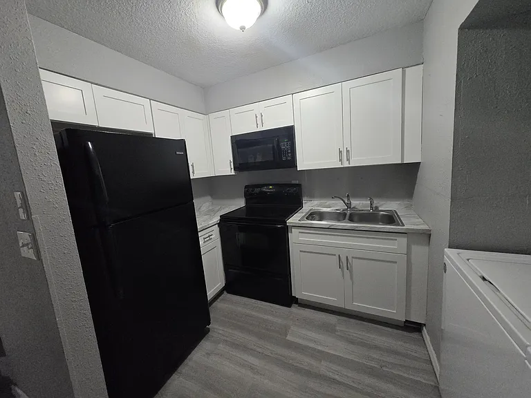 103 Flint St #A — Photo 4