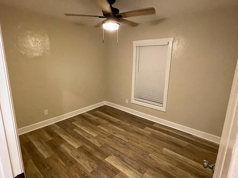 1380 Tioga Ave — Photo 11