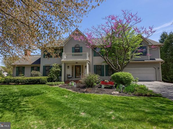 2701 Pendleton Dr, Lititz, PA 17543